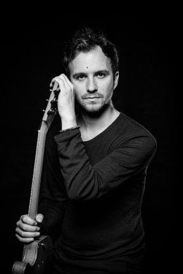 Szymon Mika Presents - koncert "Przy Lampce"